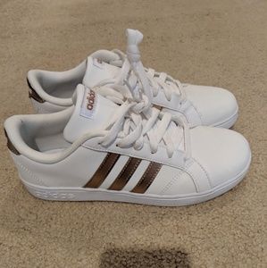 Adidas white and gold sneakers